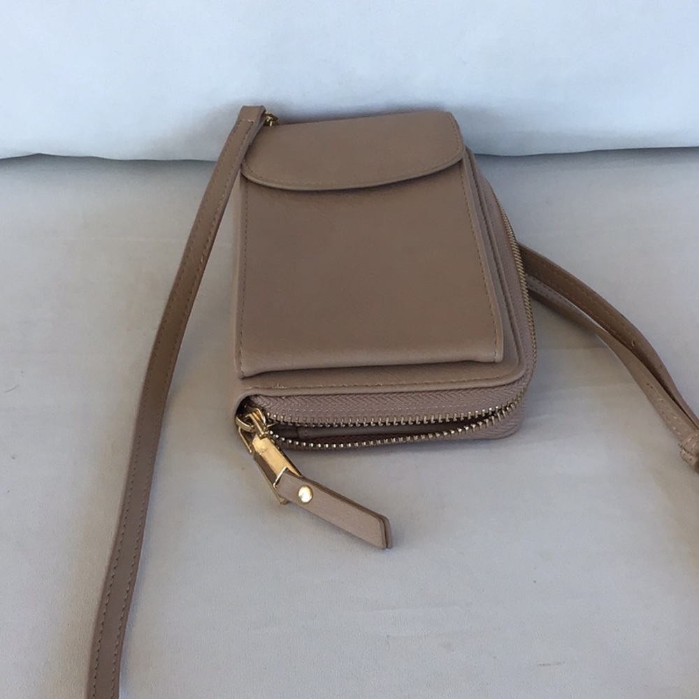 Beige Phone Case/Wallet Crossbody NWOT - Picture 5 of 7